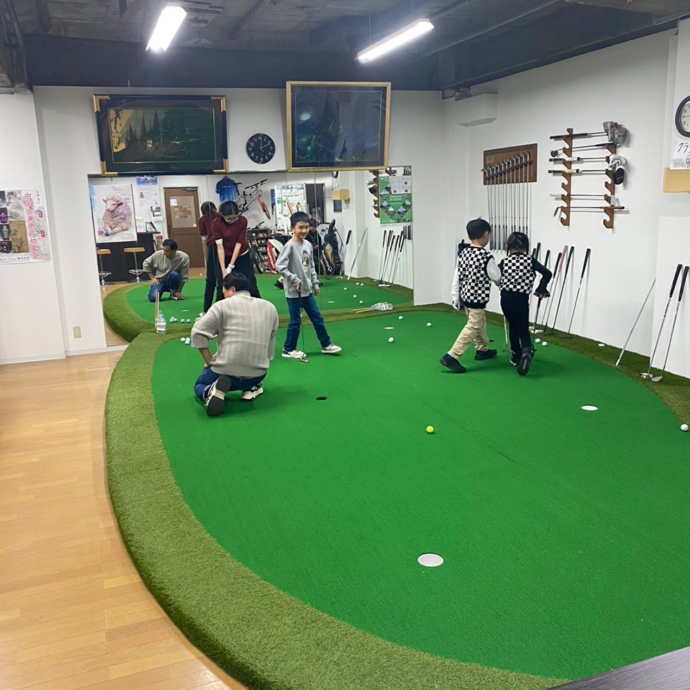 親子無料ゴルフレッスン会の様子1